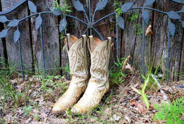 how to get cowboy boots to fit tighter