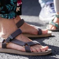 Image of best recovery sandals for plantar fasciitis